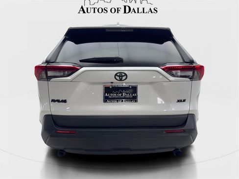 Used 2024 Toyota RAV4 XLE Premium image 7