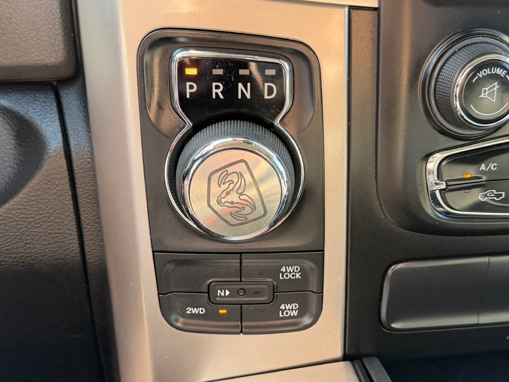 Used 2017 RAM 1500 Classic SLT w/ Luxury Group AWD/4WD image 21