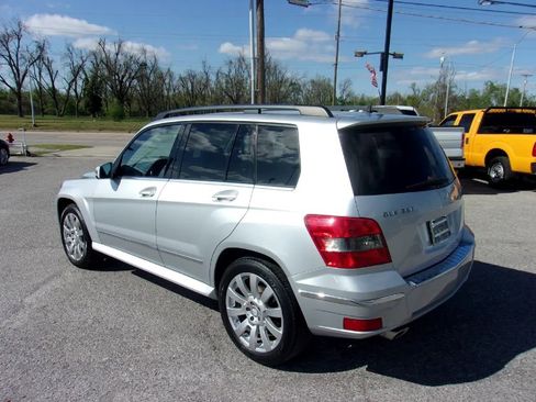 Used 2010 Mercedes-Benz GLK 350 4MATIC image 7