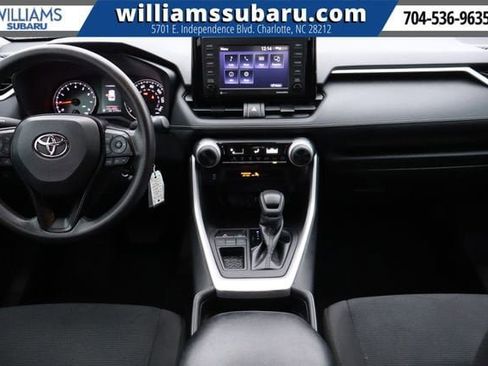 Used 2021 Toyota RAV4 LE image 16