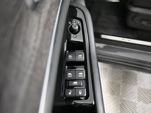 Used 2023 Jeep Grand Cherokee L Overland AWD/4WD image 20