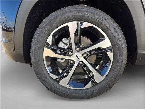 New 2026 Chevrolet Trax RS image 11