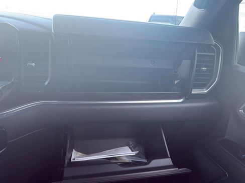 Used 2024 GMC Sierra 1500 SLT image 24