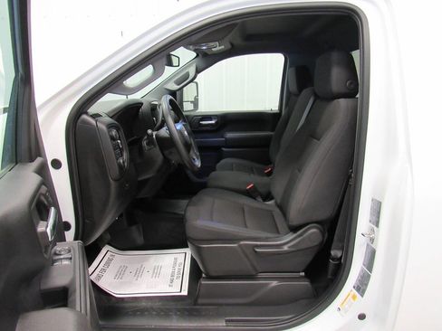 Used 2025 Chevrolet Silverado 2500 W/T w/ WT Convenience Package AWD/4WD image 31