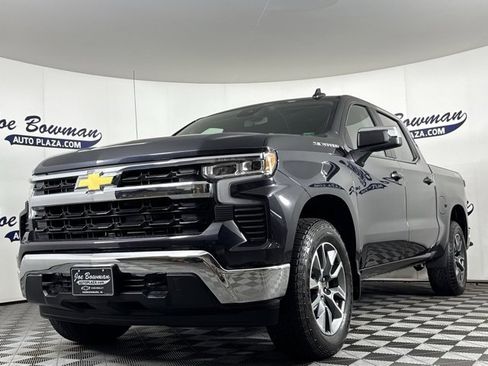 Used 2024 Chevrolet Silverado 1500 LT image 3