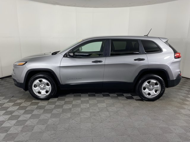 Used 2017 Jeep Cherokee Sport AWD/4WD image 8