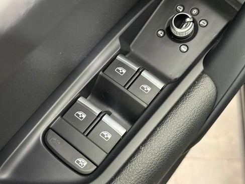 Used 2018 Audi Q5 2.0T Premium Plus AWD/4WD image 21