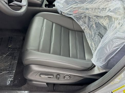 Used 2023 Honda CR-V EX-L image 15