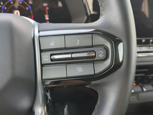 Used 2023 Chevrolet Colorado LT w/ LT Convenience Package image 30