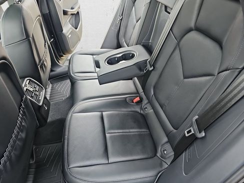 Used 2024 Porsche Macan image 14