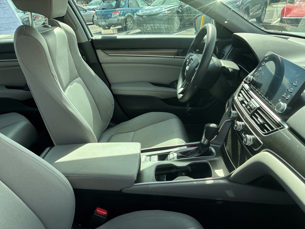 Used 2018 Honda Accord LX image 19