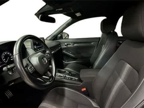 Used 2022 Honda Civic Sport image 4