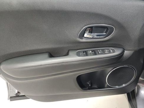 Used 2022 Honda HR-V EX image 21