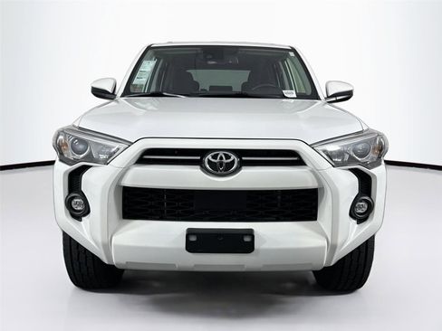 Certified 2024 Toyota 4Runner SR5 AWD/4WD image 7