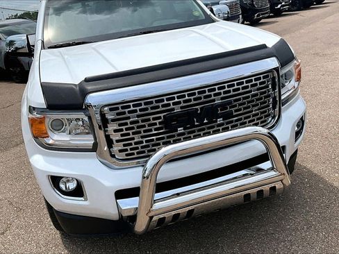 Used 2020 GMC Canyon Denali AWD/4WD image 3