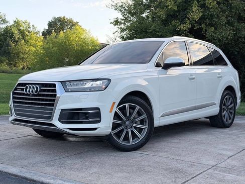 Used 2018 Audi Q7 3.0T Prestige w/ Prestige Package AWD/4WD image 1