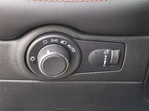 Certified 2024 Dodge Durango GT image 25