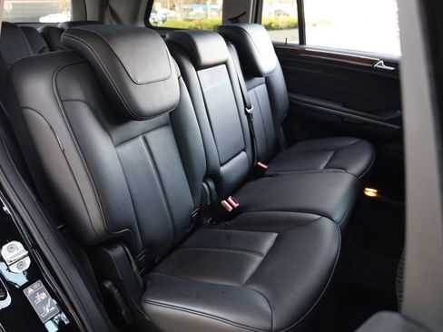 Used 2012 Mercedes-Benz GL 450 4MATIC image 21