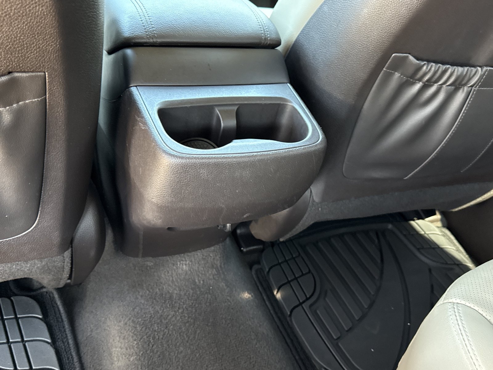 Used 2018 Hyundai Santa Fe Limited FWD image 14
