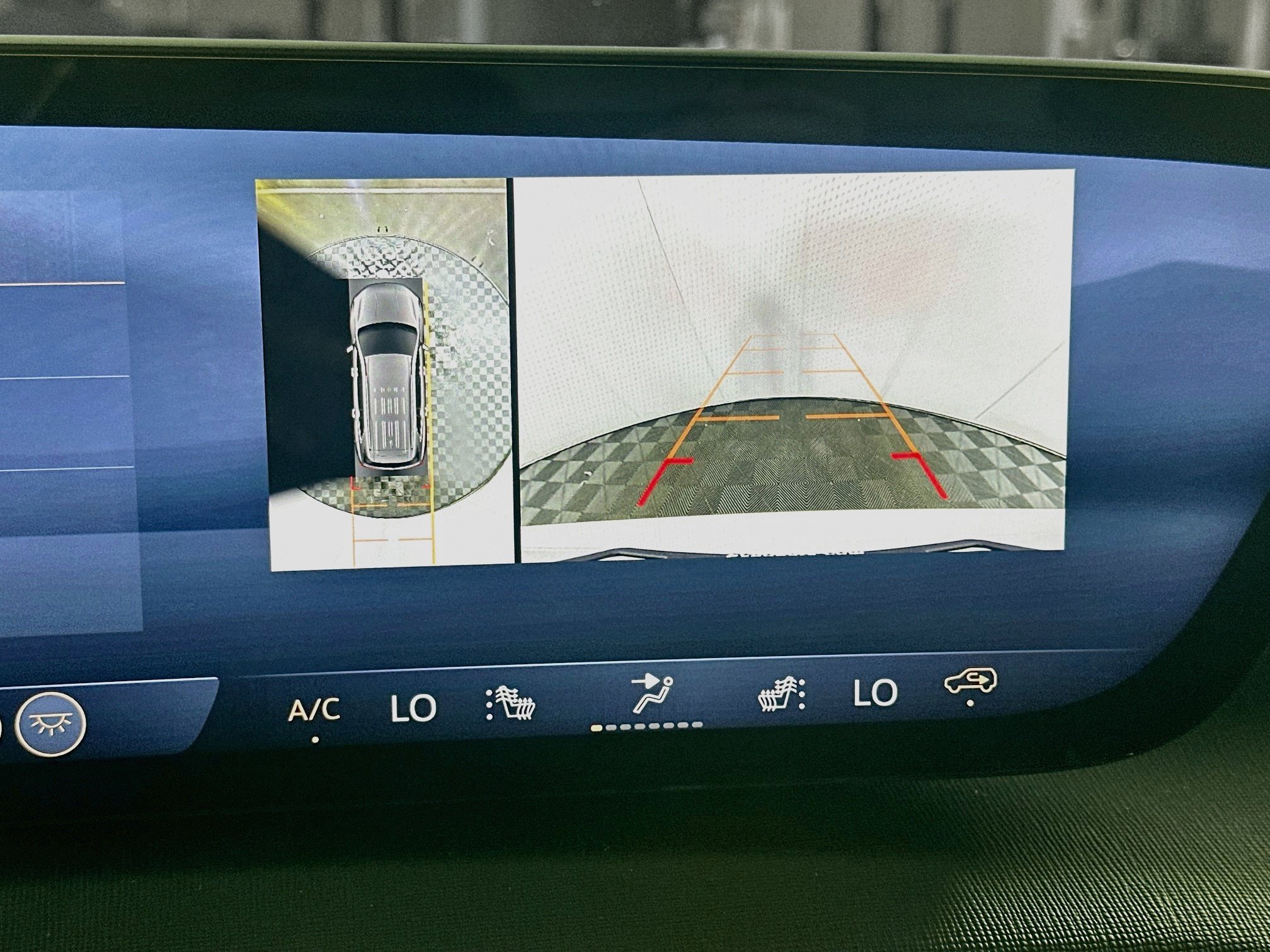 Used 2025 Buick Enclave Preferred FWD image 23