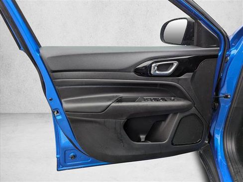 New 2026 Jeep Compass Latitude image 21