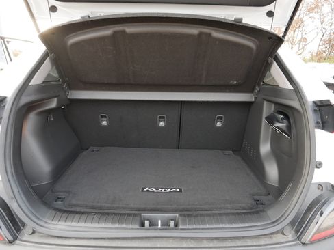 Used 2023 Hyundai Kona SEL w/ Cargo Package image 18