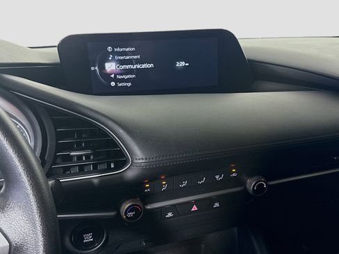 Used 2021 MAZDA MAZDA3 s image 18