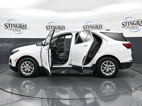 Used 2022 Chevrolet Equinox LT FWD image 37