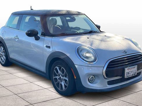 Used 2020 MINI Cooper 2-Door Hardtop image 2