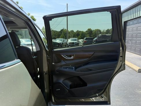 Used 2025 Subaru Ascent Touring AWD/4WD image 27