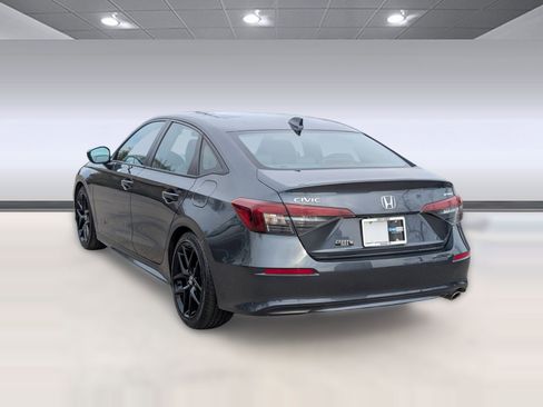 Used 2025 Honda Civic Sport image 3