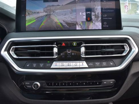 Used 2023 BMW X4 xDrive30i w/ Parking Assistance Package image 19