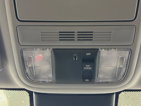 Used 2021 Honda Odyssey EX image 51