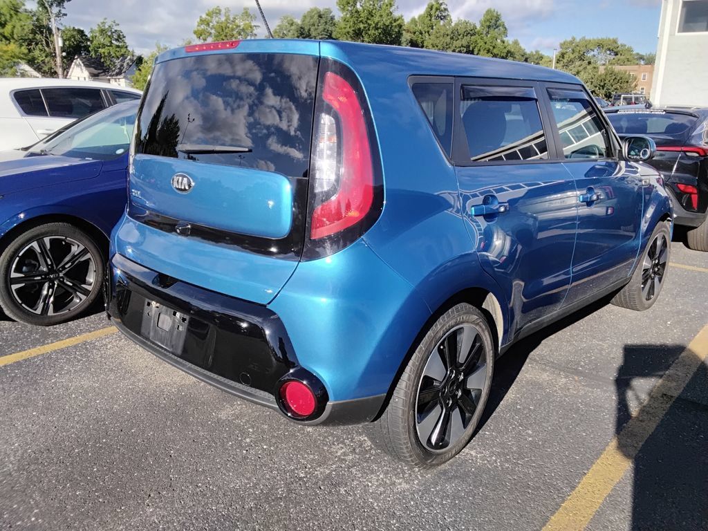 Used 2016 Kia Soul + w/ Designer's Package FWD image 6