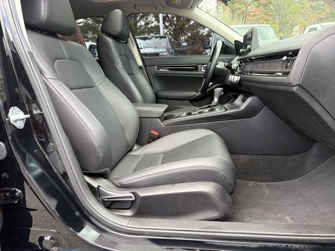 Used 2024 Honda Civic EX-L image 34