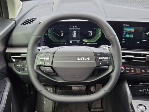 New 2026 Kia Sportage LX FWD image 24
