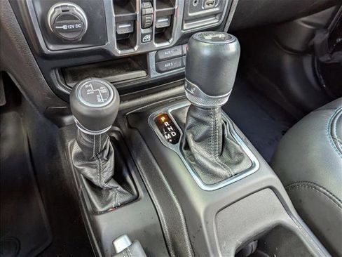 Used 2024 Jeep Wrangler High Altitude image 12