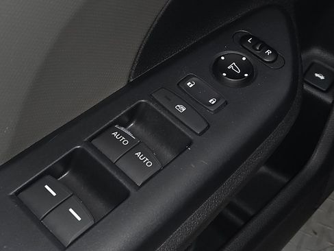 Used 2017 Honda Civic LX image 27