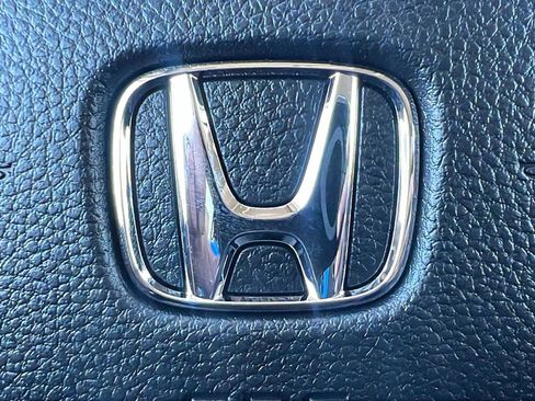 New 2025 Honda Pilot EX-L image 31