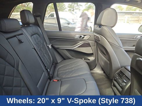 Used 2025 BMW X5 xDrive50e w/ M Sport Package image 10