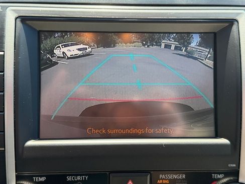 Used 2012 Toyota Camry XLE w/ Leather Pkg FWD image 17