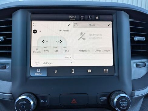 Used 2024 RAM 2500 Tradesman w/ Chrome Appearance Group image 21