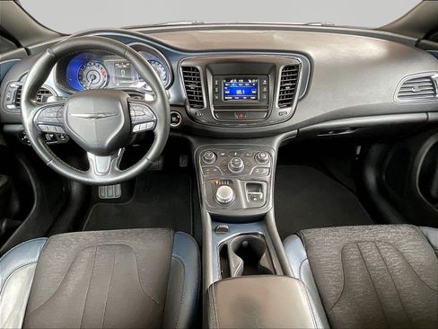 Used 2015 Chrysler 200 S w/ Comfort Group FWD image 7