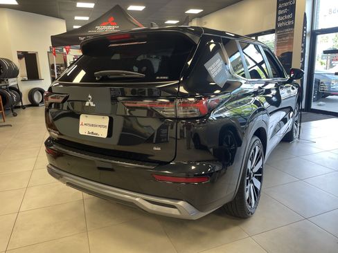 New 2026 Mitsubishi Outlander SE AWD/4WD image 7