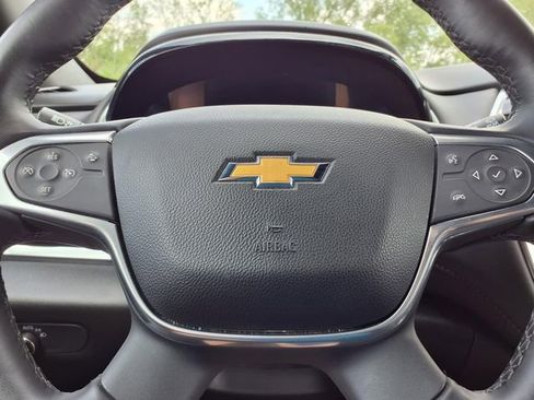Certified 2023 Chevrolet Traverse LT FWD image 17