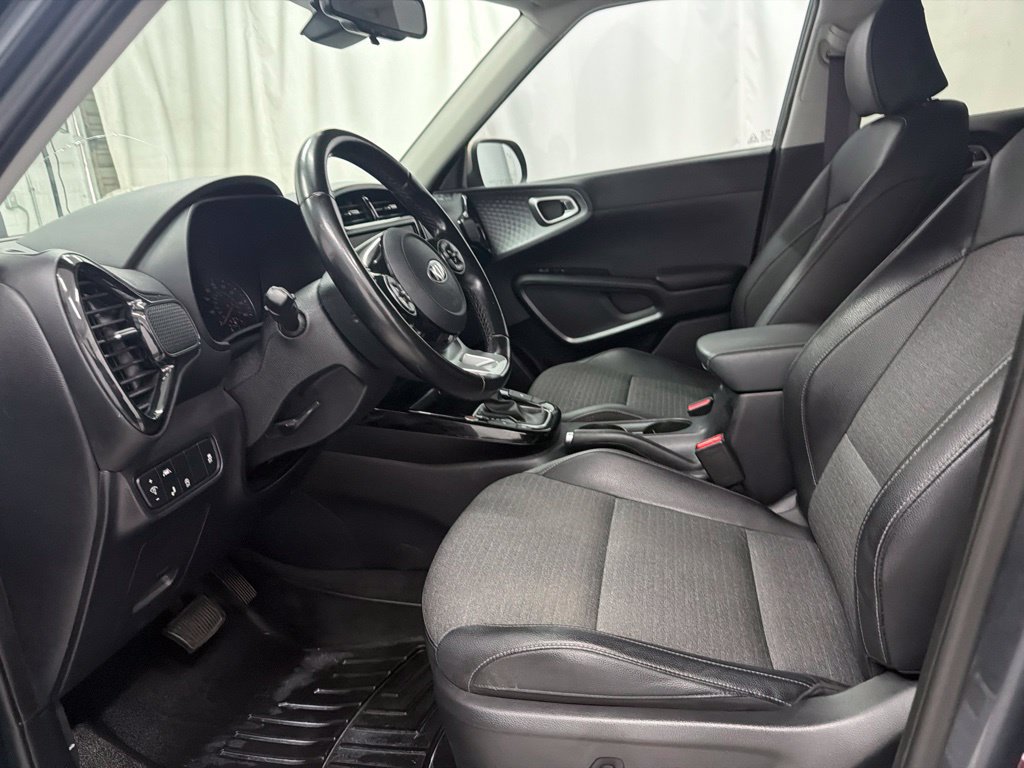 Used 2020 Kia Soul EX w/ Option Group 015 FWD image 13