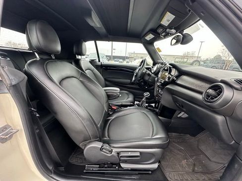 Used 2016 MINI Cooper Convertible image 27