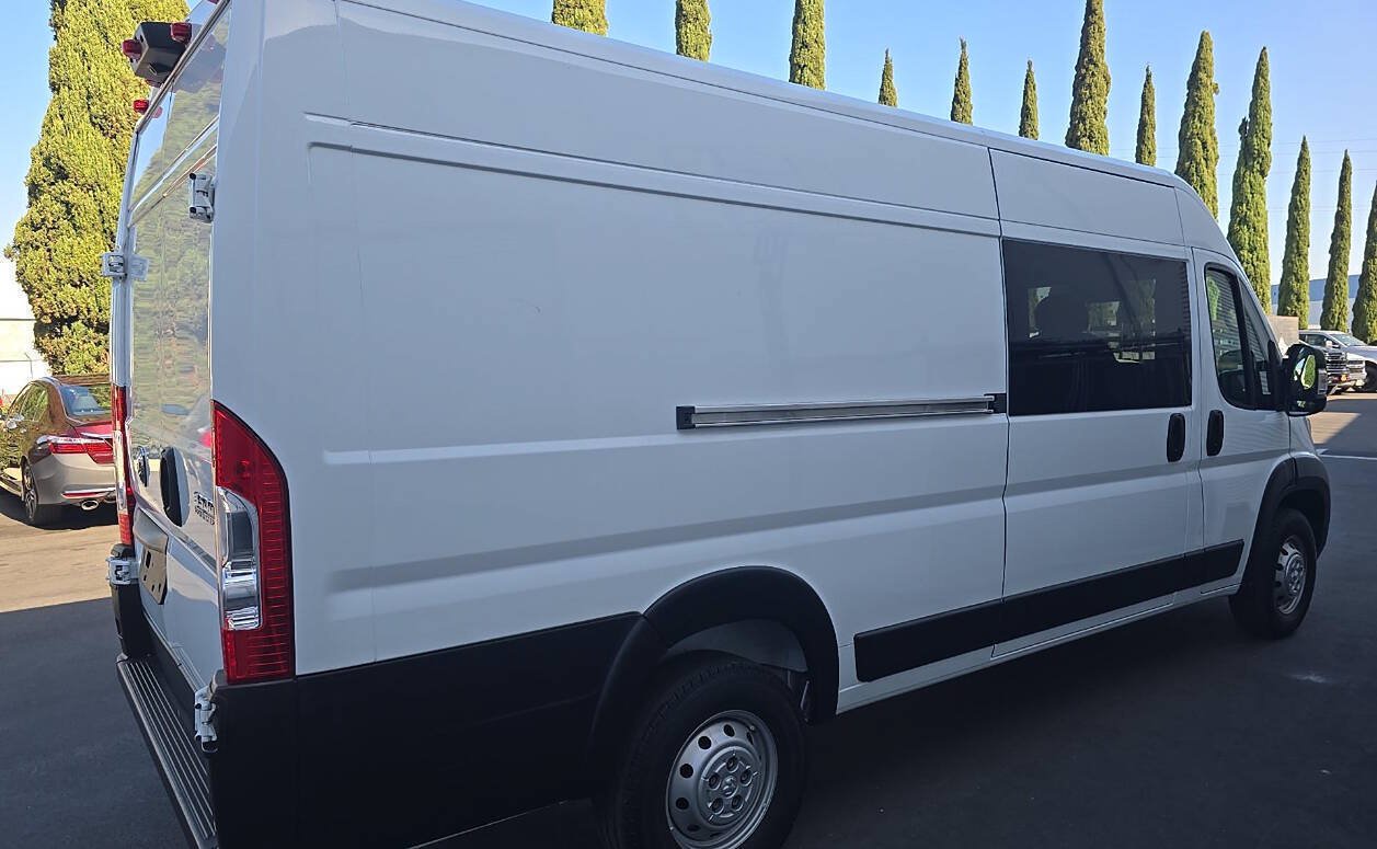 Used 2023 RAM ProMaster 3500 FWD image 2