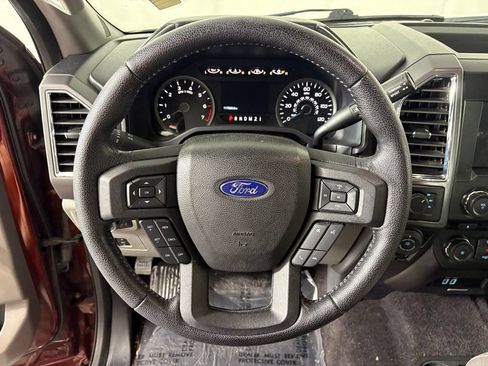 Used 2016 Ford F150 XLT w/ Equipment Group 302A Luxury AWD/4WD image 15