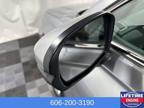 Used 2024 Honda CR-V EX-L image 13